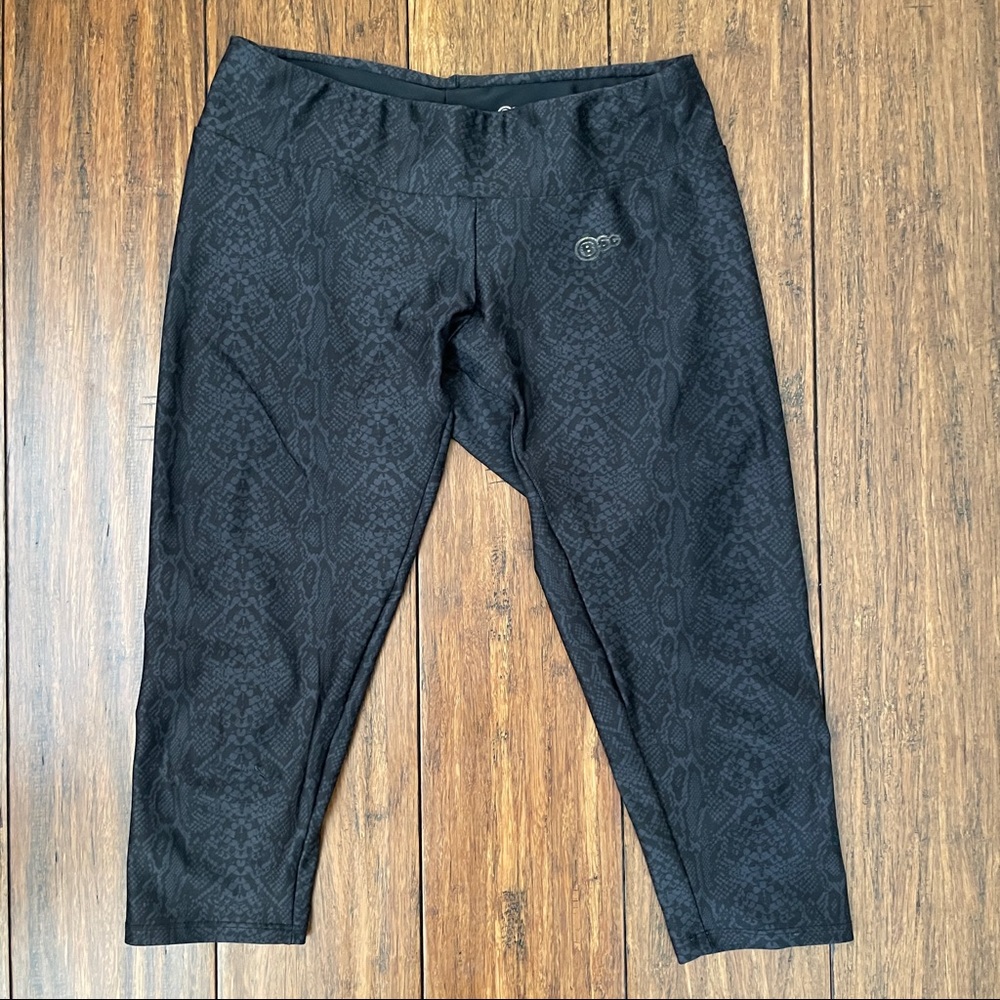 BodyScience Australia (BSC Sport) Compression Capri Leggings - Snake print